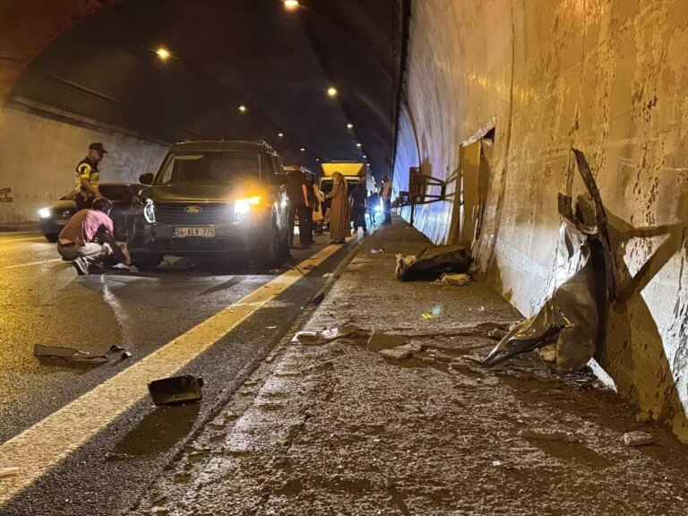 kocaeli otoyolunda zincirleme kaza 5 yarali Js7DKYfb