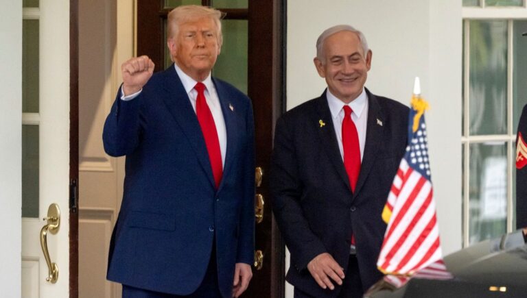 trump ile netanyahugazzenin isgali kararini gorustu hlUAPUsQ