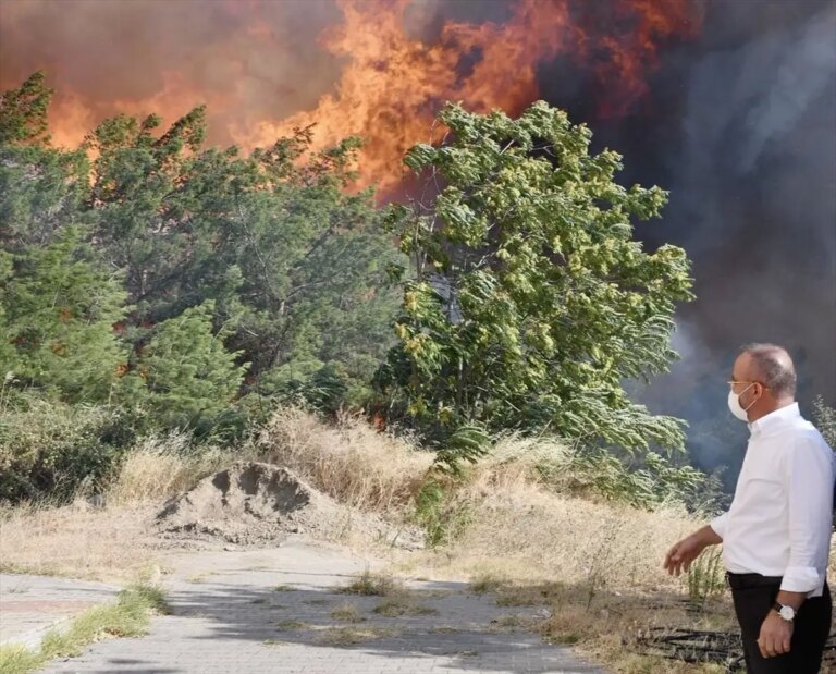 yangin uzerinden siyaset yapmayin gUzyRy6C