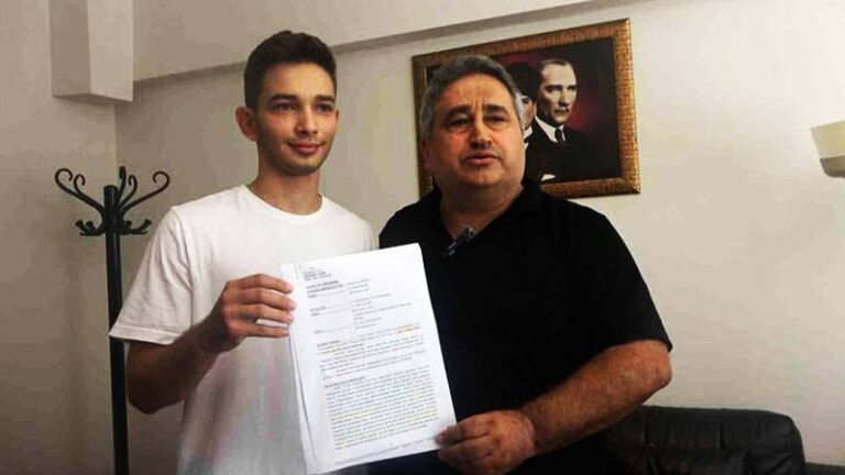 yoku dava edip siralama barajini degistirtti 837 kisi onun sayesinde hukuk fakultesine girdi bqNqjUKS