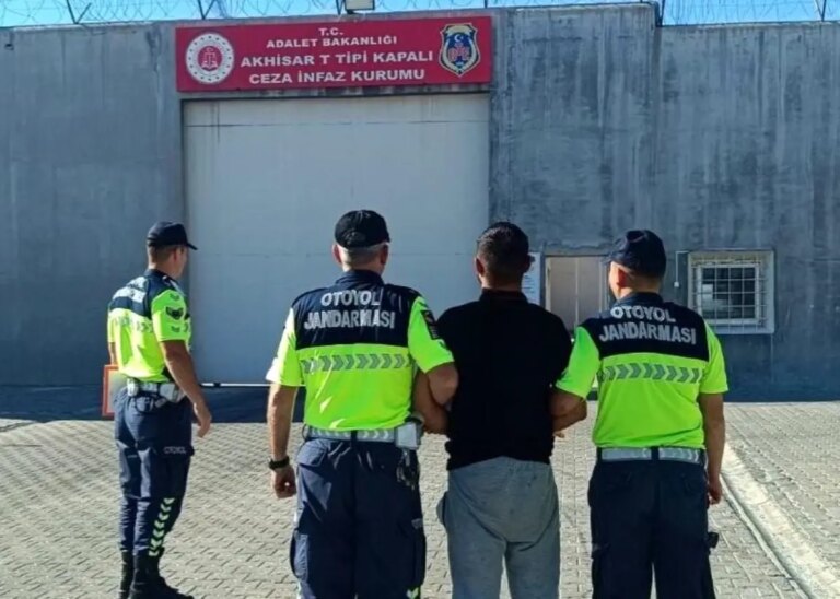 27 yil hapis cezali firari yakalandi acmnpvD6