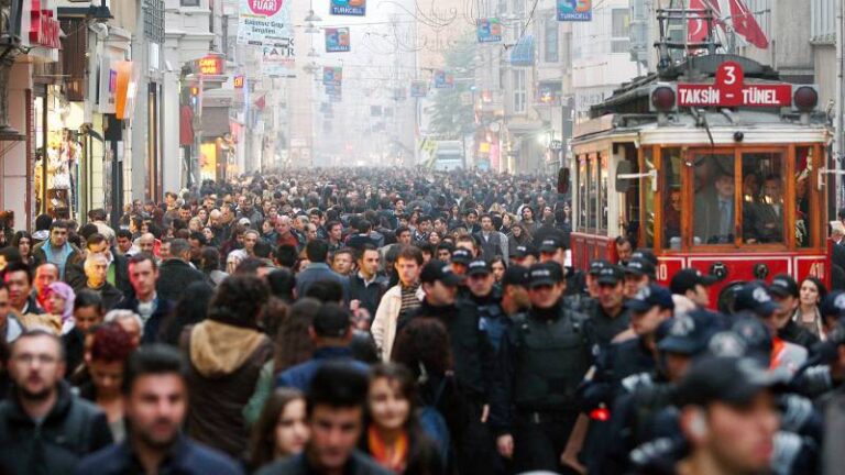 acik is ve kayitli issiz sayisi agustosta azaldi 84pVHinA