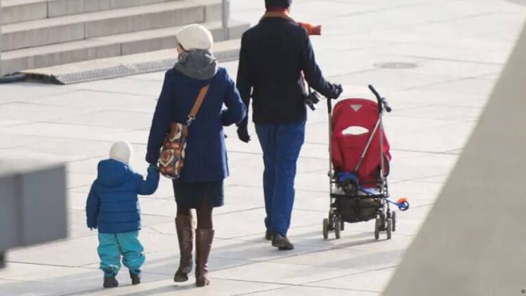 almanyada her dort aileden birinde gecim endisesi 3sHtRkGO