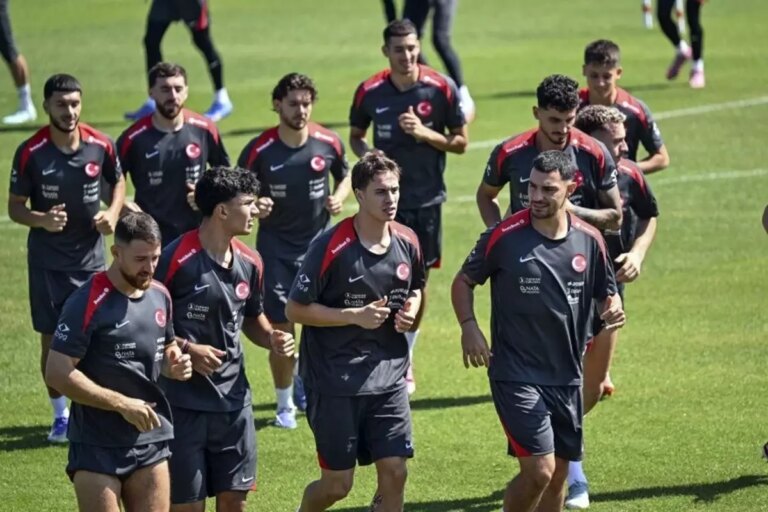 galatasaray taraftarini kizdiran can uzun benim golum maci acti 55SgbjMx