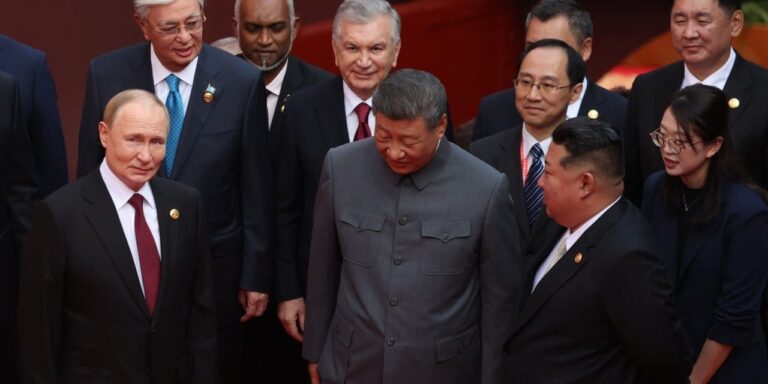 kremlin trumpin saka yaptigina inaniyor fAeR47qh