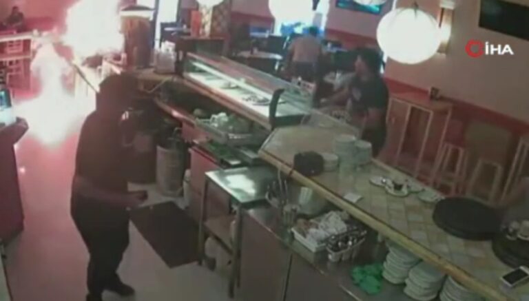 mayonez bitti diye kafeyi yakti b9Ycge5A