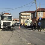 yolun karsisina gecen kadin tirin altinda kaldi ikhJgX5u