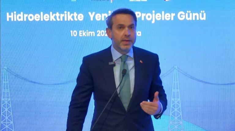 bakan bayraktar turkiye nukleer ronesansa gidiyor B2OQnE5I