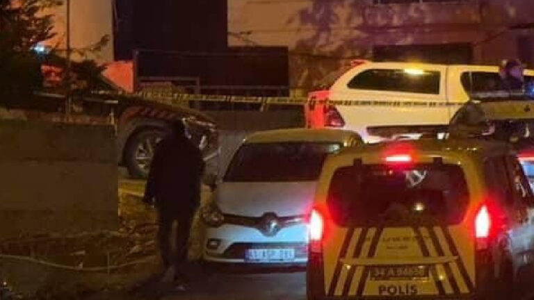 istanbulda katliam 3 kisiyi oldurdu jHxj8mAj.jpg