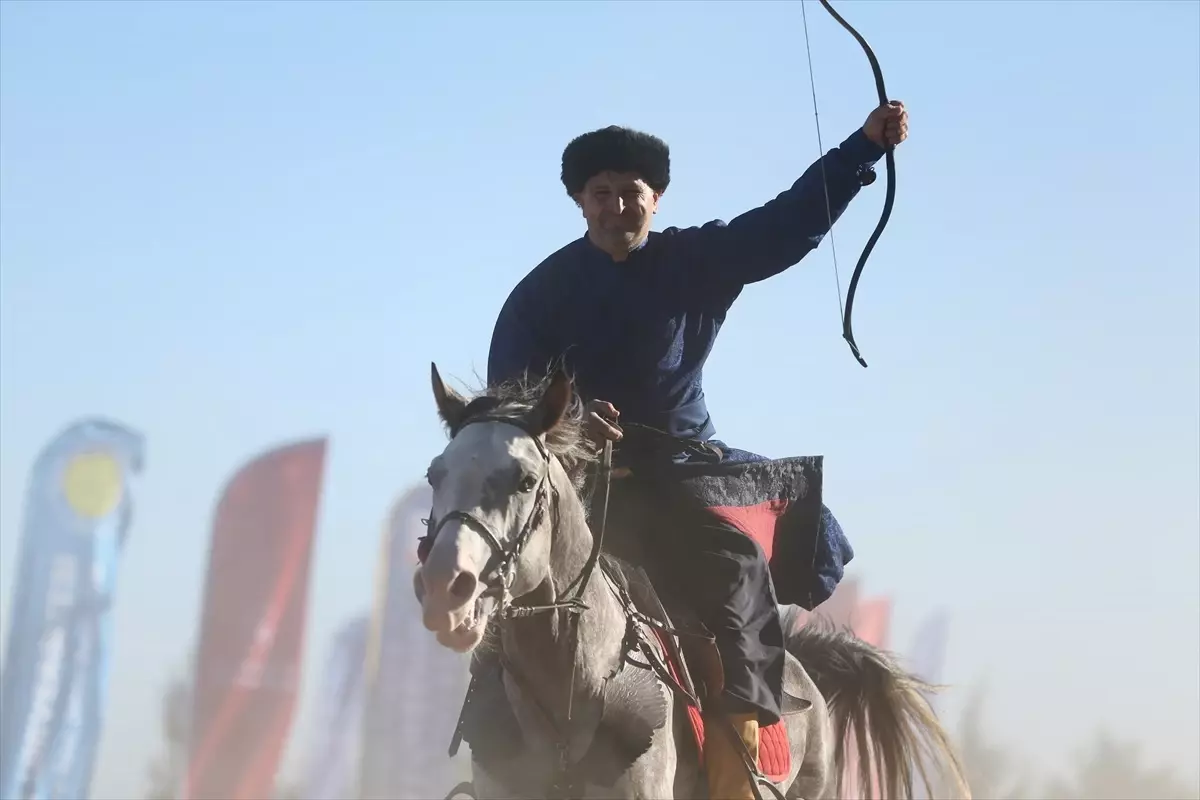 sanliurfada atli gosteri ile genclere moral K3KfURfQ.jpg