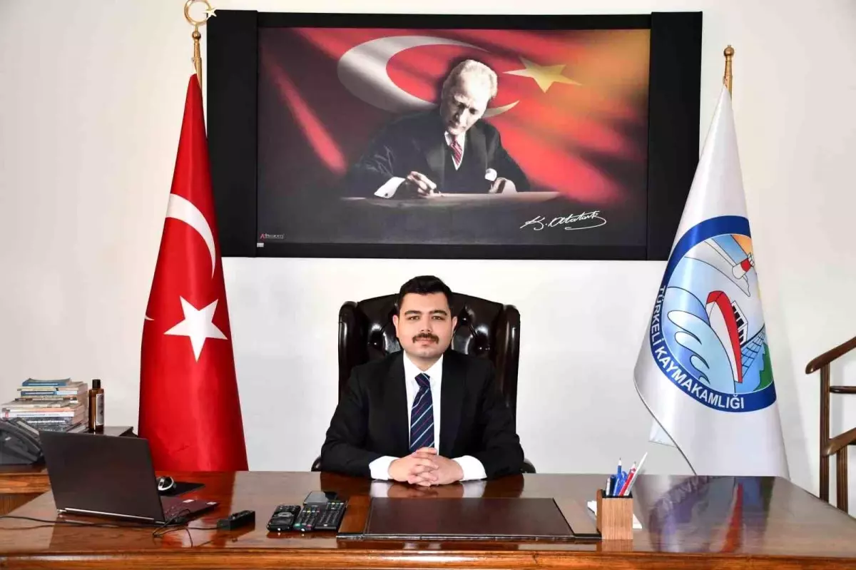 turkelide yeni kaymakam goreve basladi bex8MadI.jpg