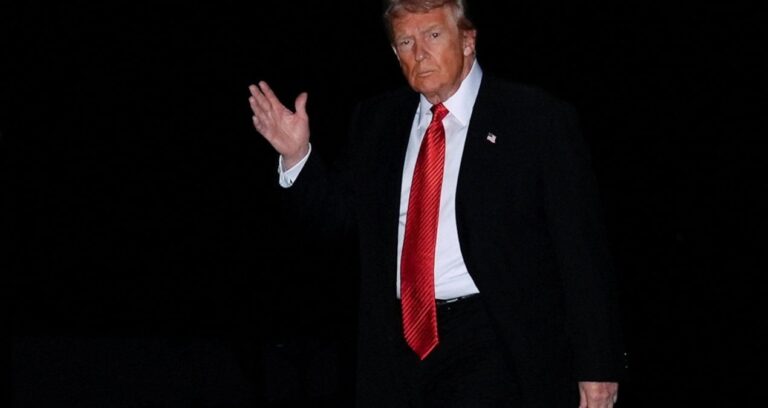 abdde kriz buyuyor hava sahasi her an kapanabilir CF2Efvnk.jpg