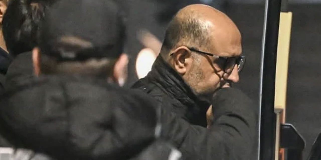 aziz ihsan aktasin ortagi adam silah cekti sesini cikarmadin iste iddianamede gecen akpli belediyeler Iq9kBsiH.jpg