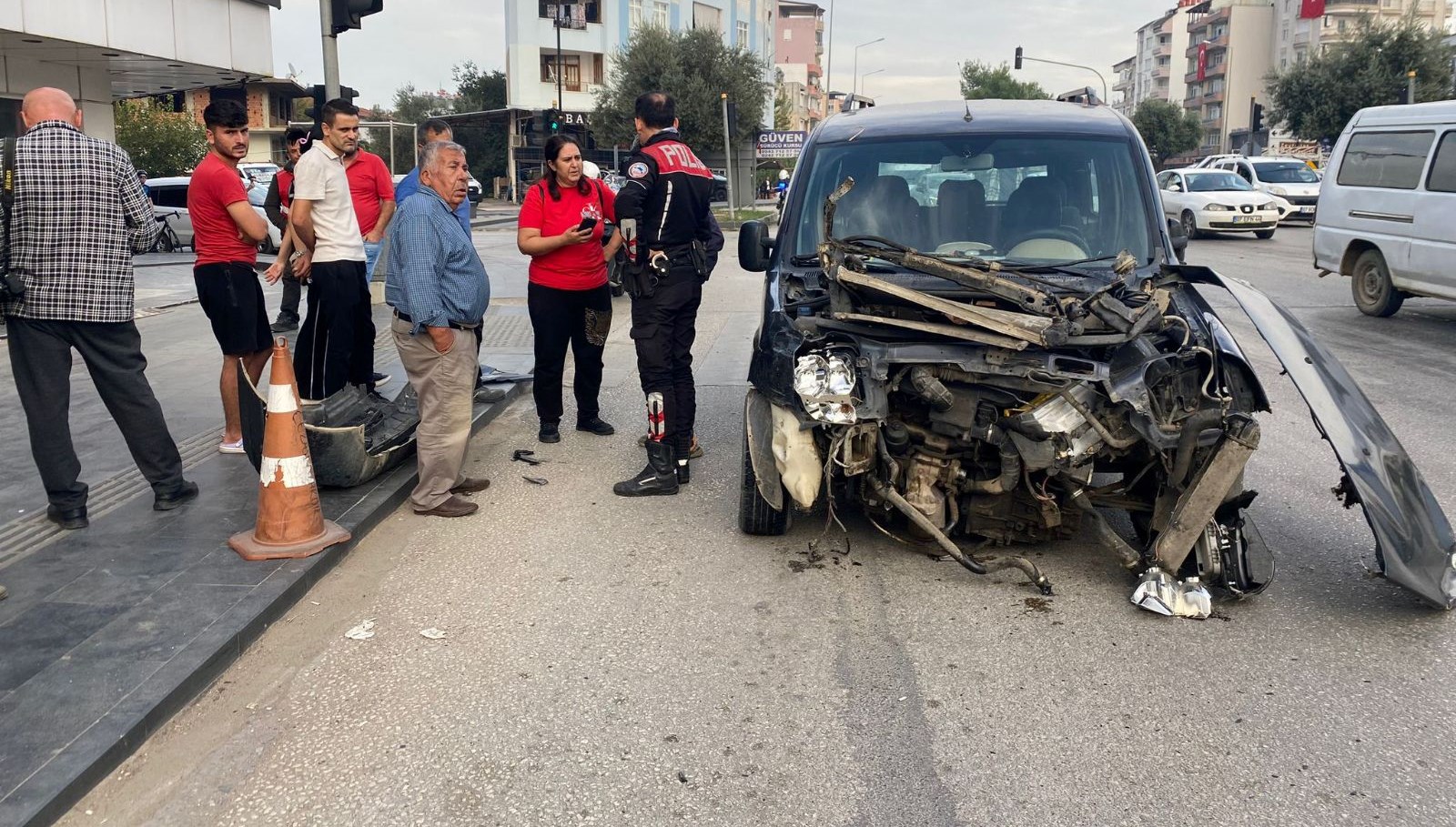 kazada yaralanan ehliyetsiz surucuye 36 bin lira ceza Te52r52Z.jpg