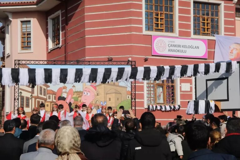 keloglan-anaokulu-torenle-acildi-PnnNsqxg.jpg