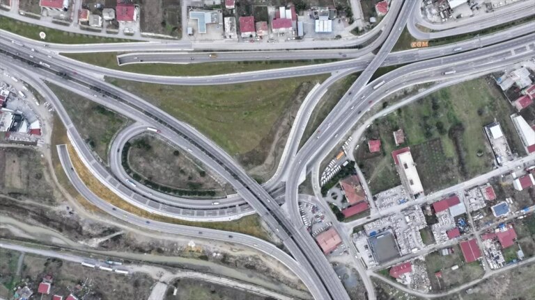 samsunda-yeni-yollar-aciliyor-lbnL3adr.jpg