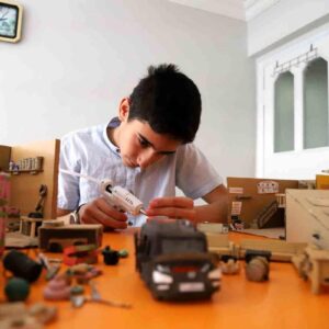 14 Yaşındaki Gökay: Atık Malzemelerle Minyatür Sanatına Hayat Veriyor