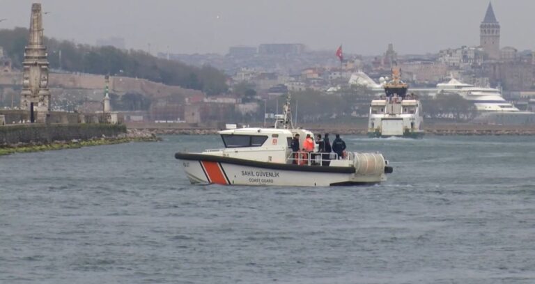 kadikoy-besiktas-vapurunda-esrarengiz-olay-vapura-binen-azeri-kadin-sirra-kadem-basti-gpUENBiW